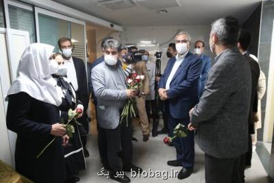 آقای وزیر! پرستاران شاخه گل نمی خواهند