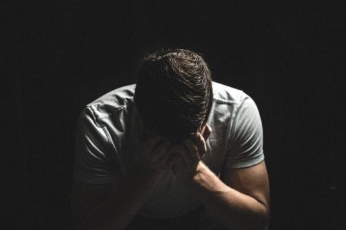 چرا برخی همیشه احساس خستگی می کنند؟